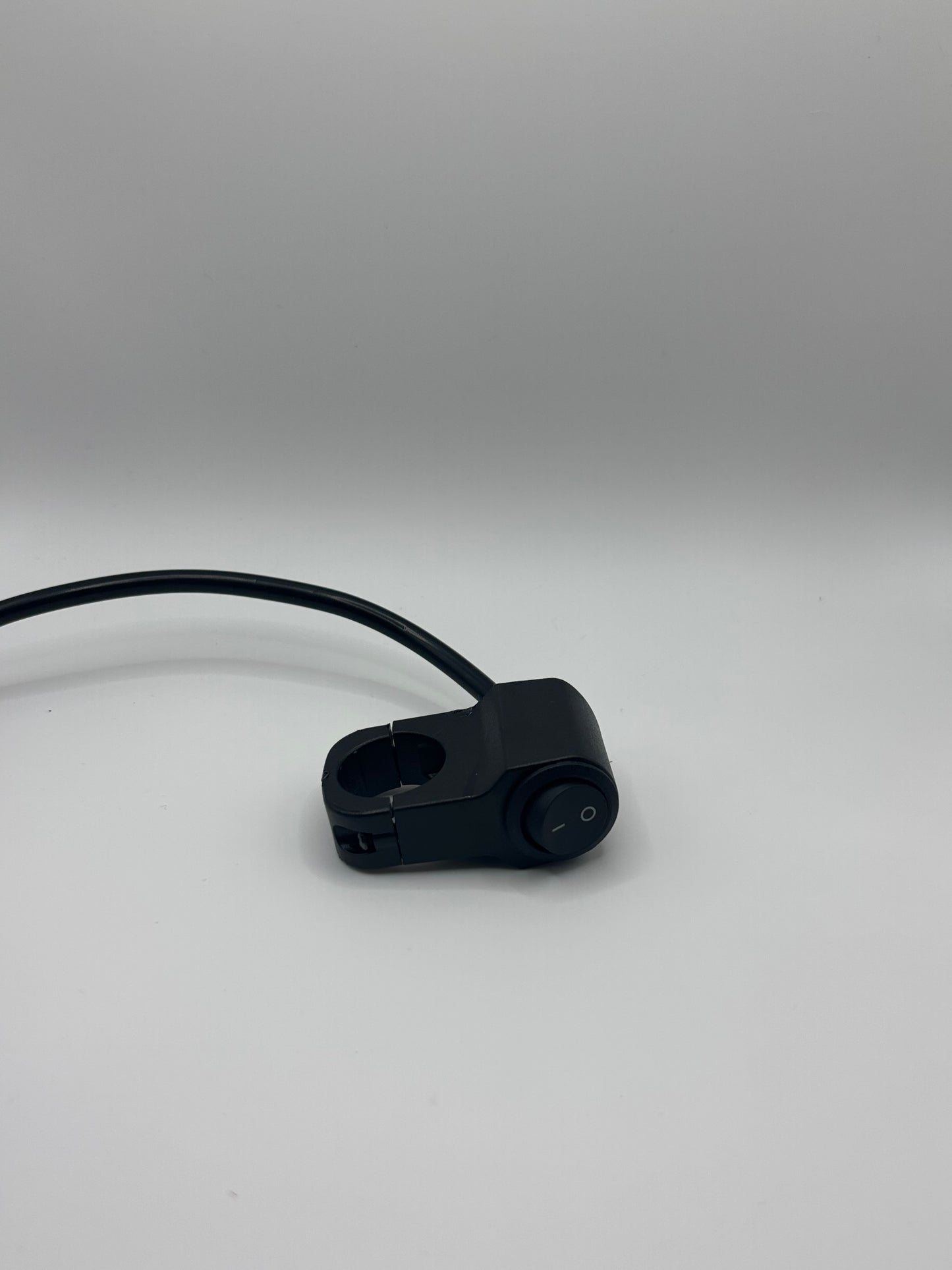 Battery powered rock light