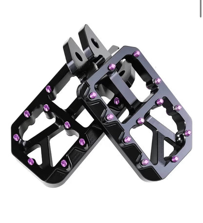 Pegs