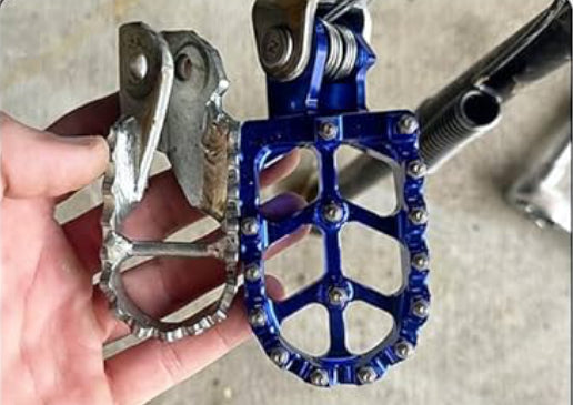 JFG metal pegs